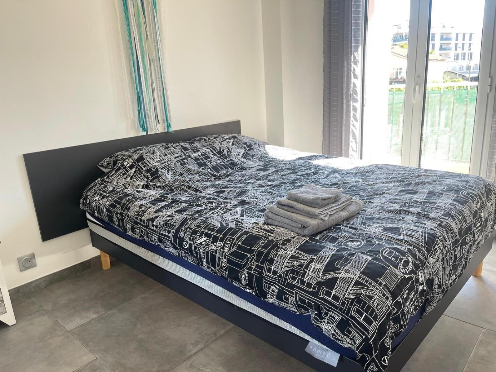 2p 32 M2 Apartment *